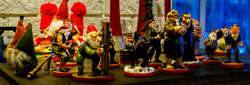 Frá ári til árs
 Hero