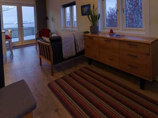 Eitt og annað
 Hero